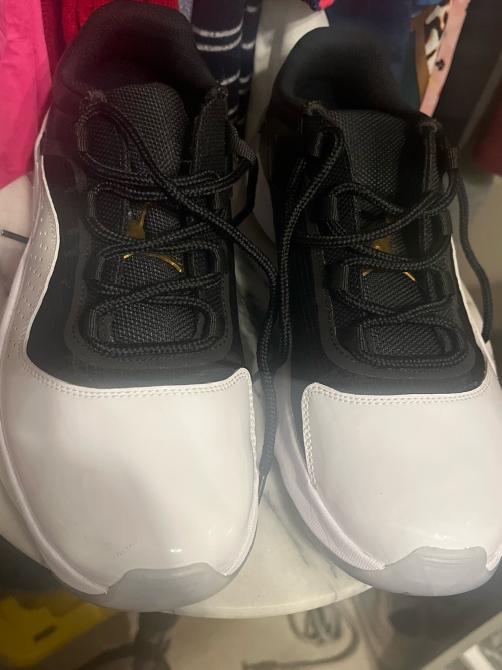 Jordan Men's Black and White Low-Top Sneakers